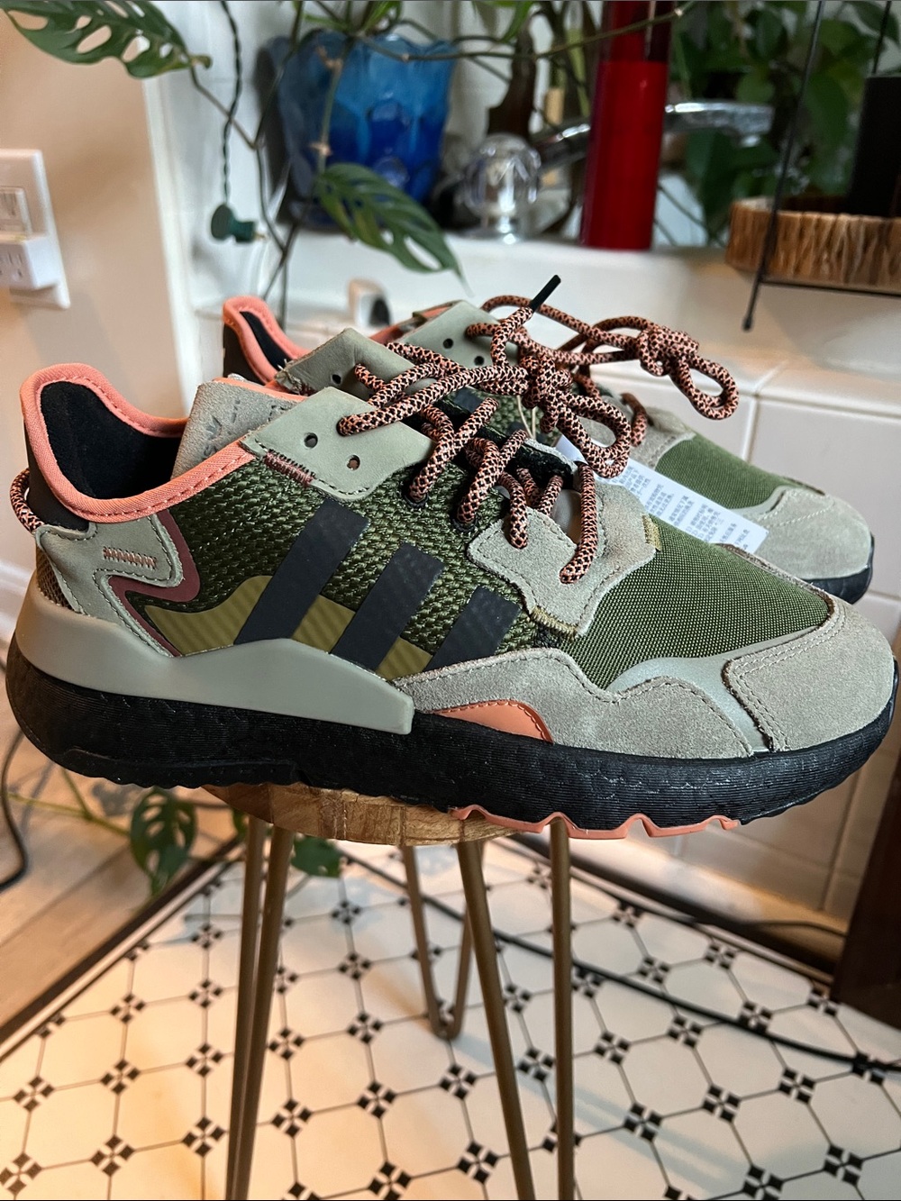 New Adidas nite jogger brown green gray sneakers shoes m6.5 w8 - Picture 4 of 10